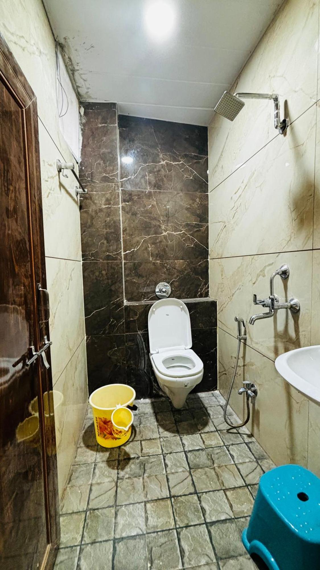 Hotel Shreenidhi Comfort Stay Ujjain Exteriör bild